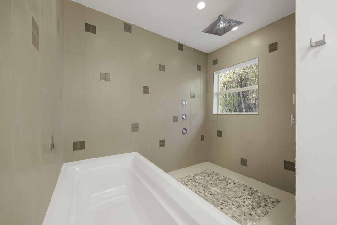 For Sale: $1,245,000 (3 beds, 3 baths, 2259 Square Feet)