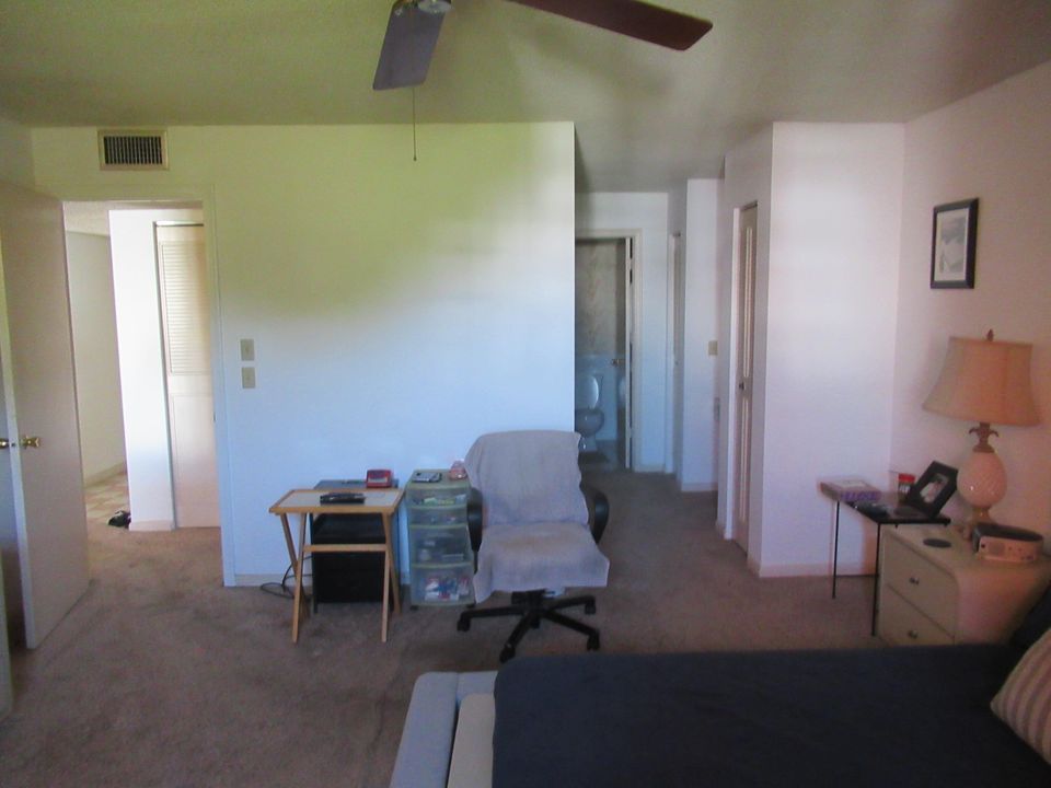 For Rent: $1,550 (1 beds, 1 baths, 868 Square Feet)
