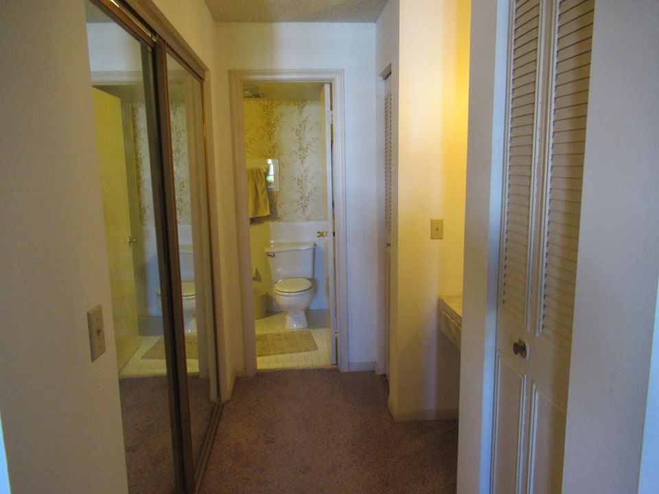 For Rent: $1,550 (1 beds, 1 baths, 868 Square Feet)