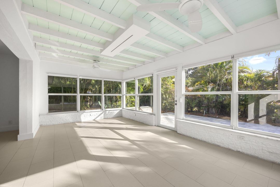 For Sale: $1,245,000 (3 beds, 3 baths, 2259 Square Feet)