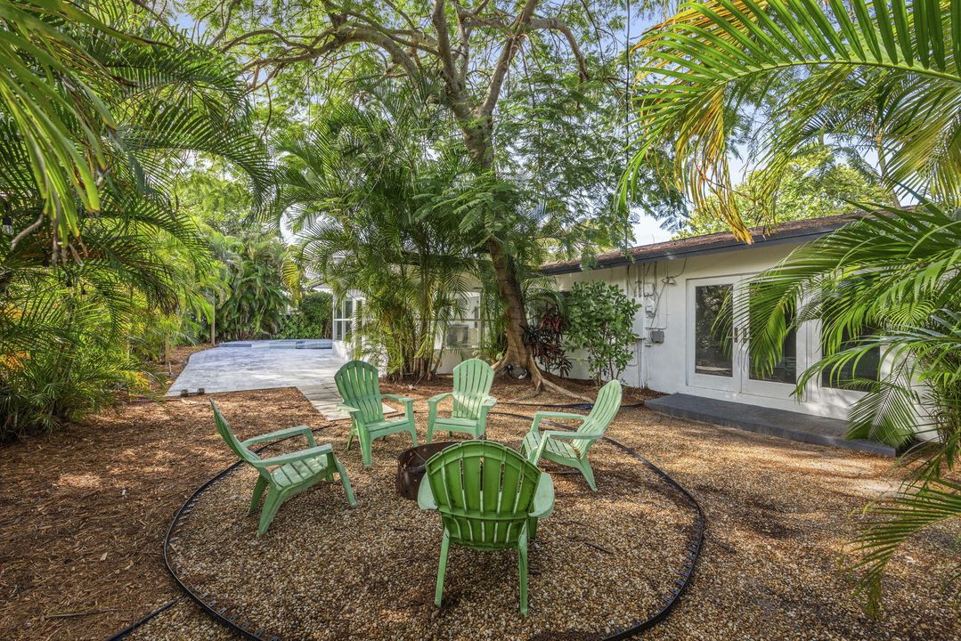 For Sale: $1,245,000 (3 beds, 3 baths, 2259 Square Feet)