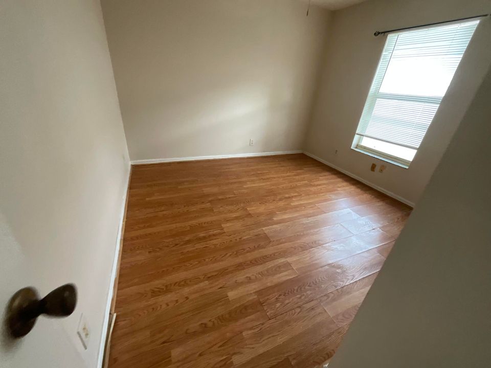 出租: $2,350 (3 贝兹, 2 浴室, 1510 平方英尺)