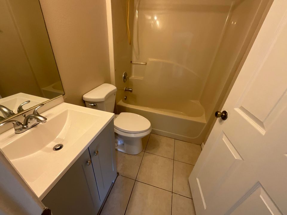 出租: $2,350 (3 贝兹, 2 浴室, 1510 平方英尺)