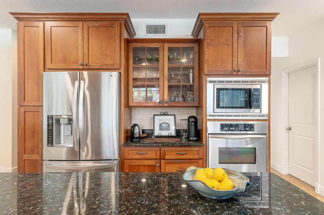 En Renta: $13,500 (4 camas, 2 baños, 2489 Pies cuadrados)