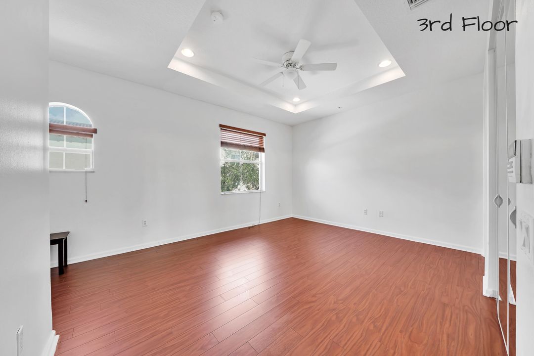 For Rent: $2,900 (3 beds, 3 baths, 1880 Square Feet)