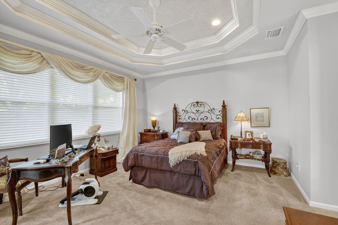 For Sale: $599,000 (3 beds, 2 baths, 2320 Square Feet)