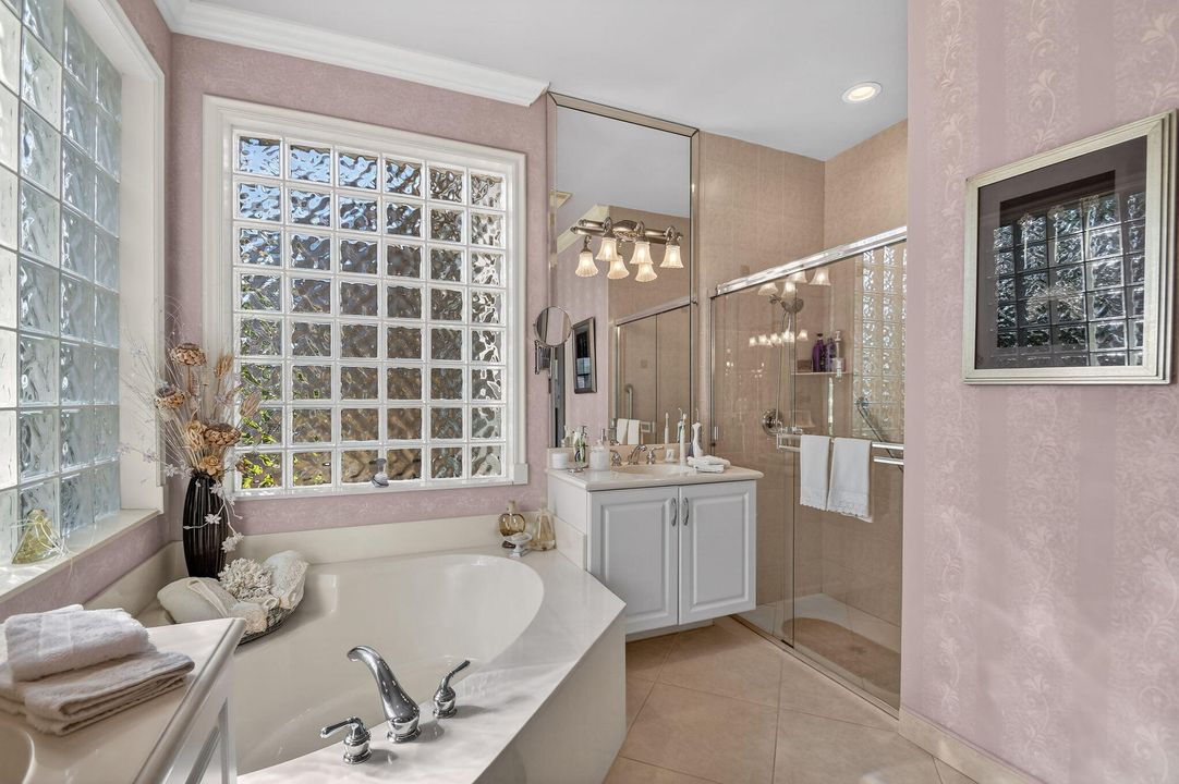 For Sale: $599,000 (3 beds, 2 baths, 2320 Square Feet)