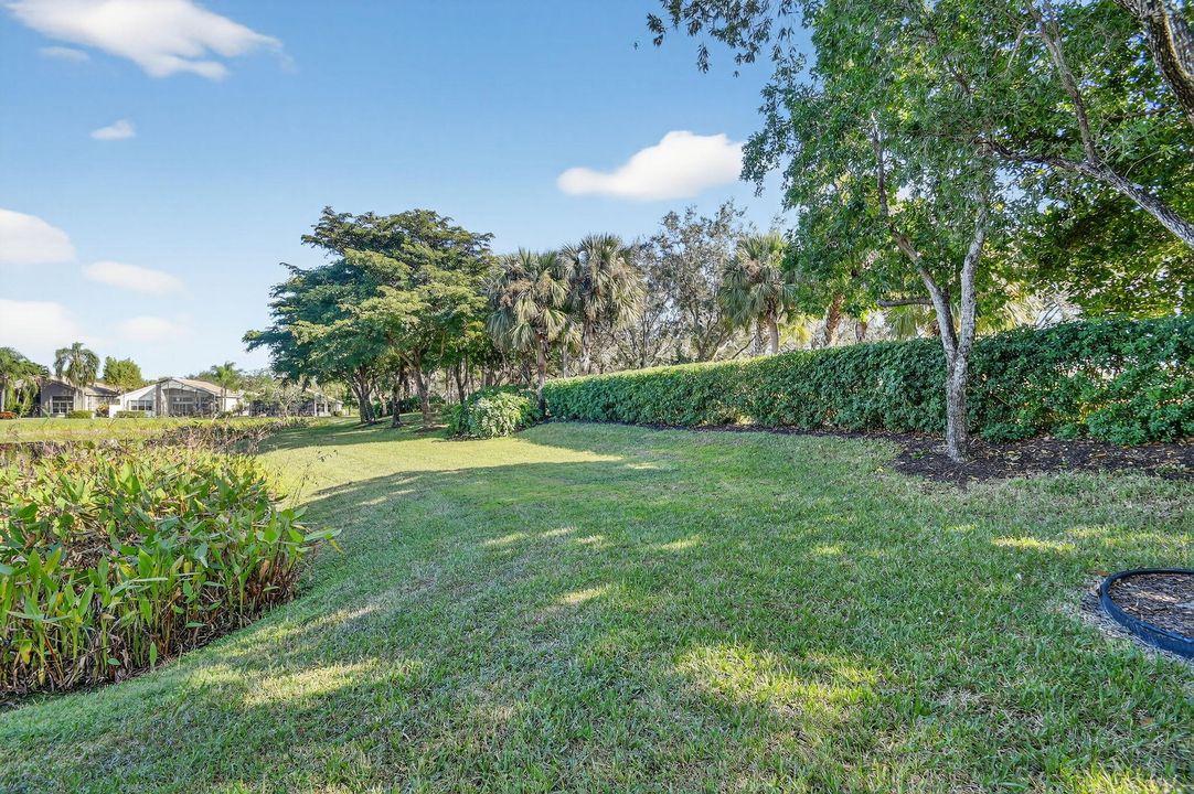 For Sale: $599,000 (3 beds, 2 baths, 2320 Square Feet)