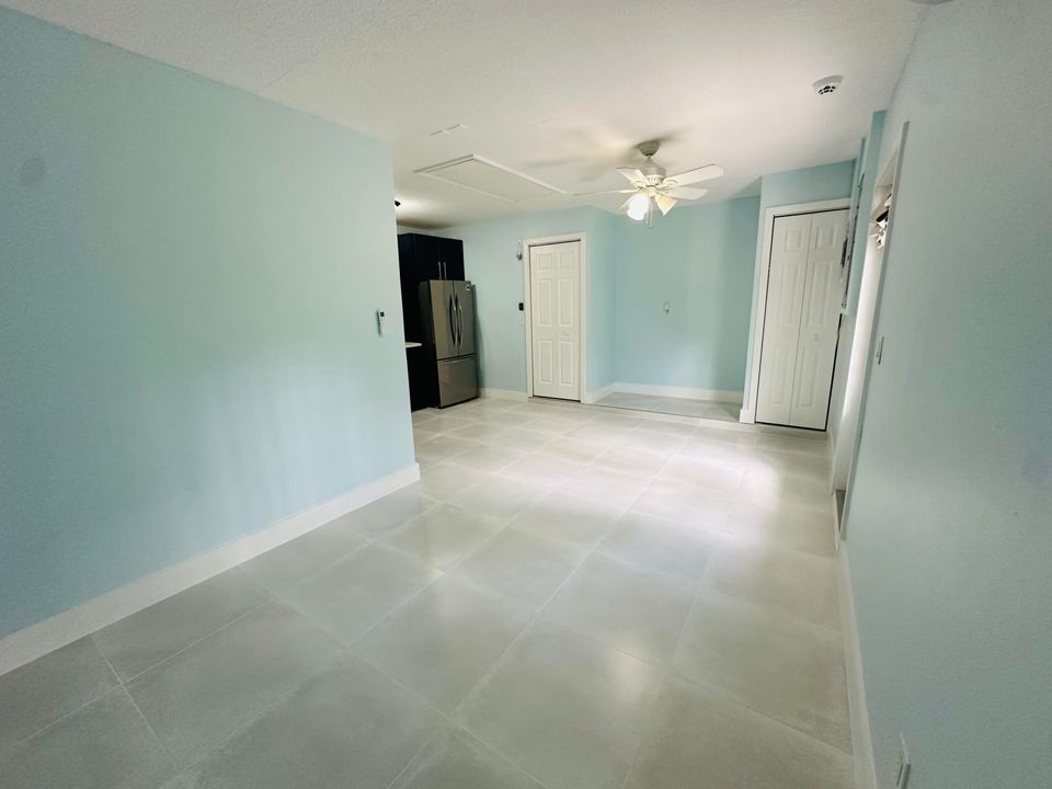 For Rent: $1,600 (1 beds, 1 baths, 380 Square Feet)