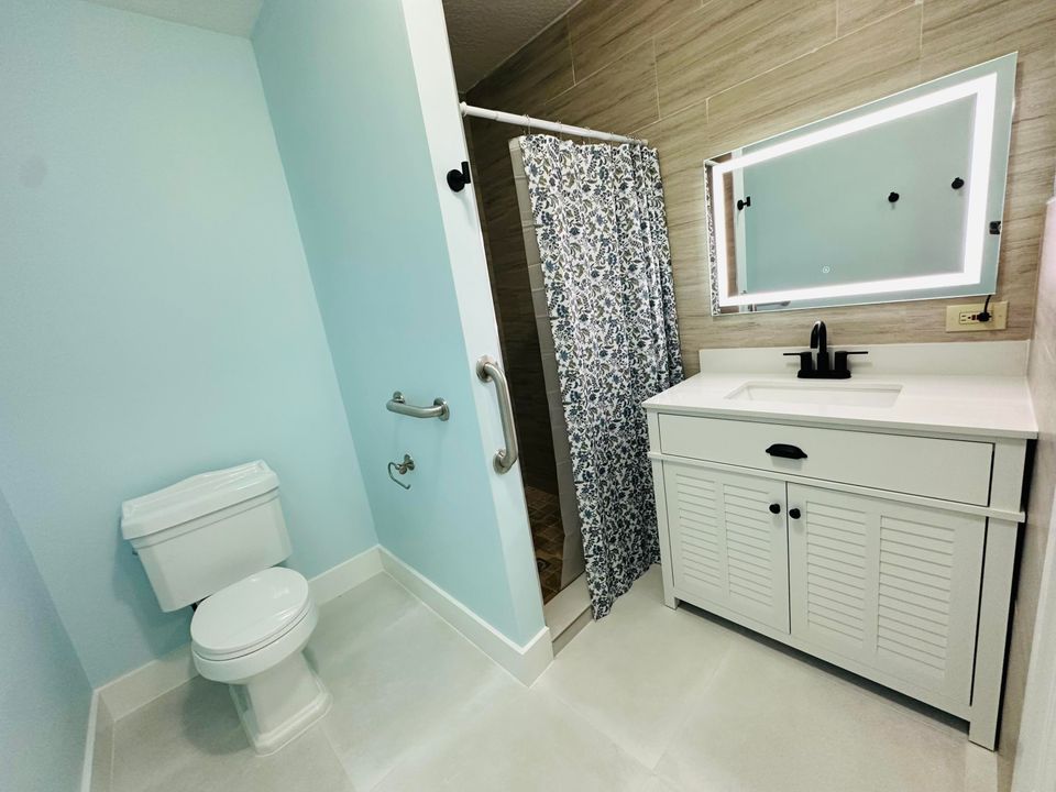 For Rent: $1,600 (1 beds, 1 baths, 380 Square Feet)