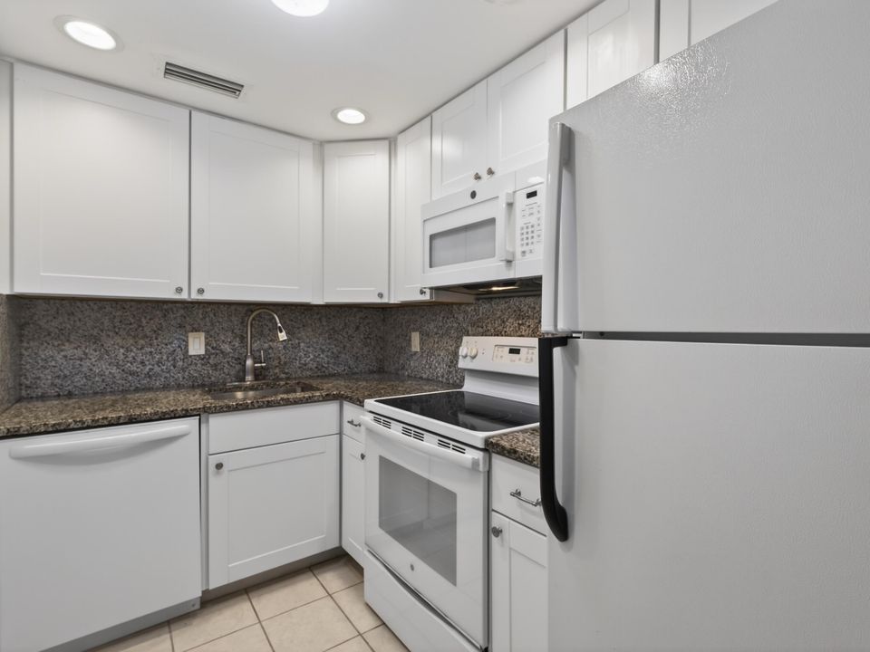 En Venta: $359,999 (1 camas, 1 baños, 638 Pies cuadrados)