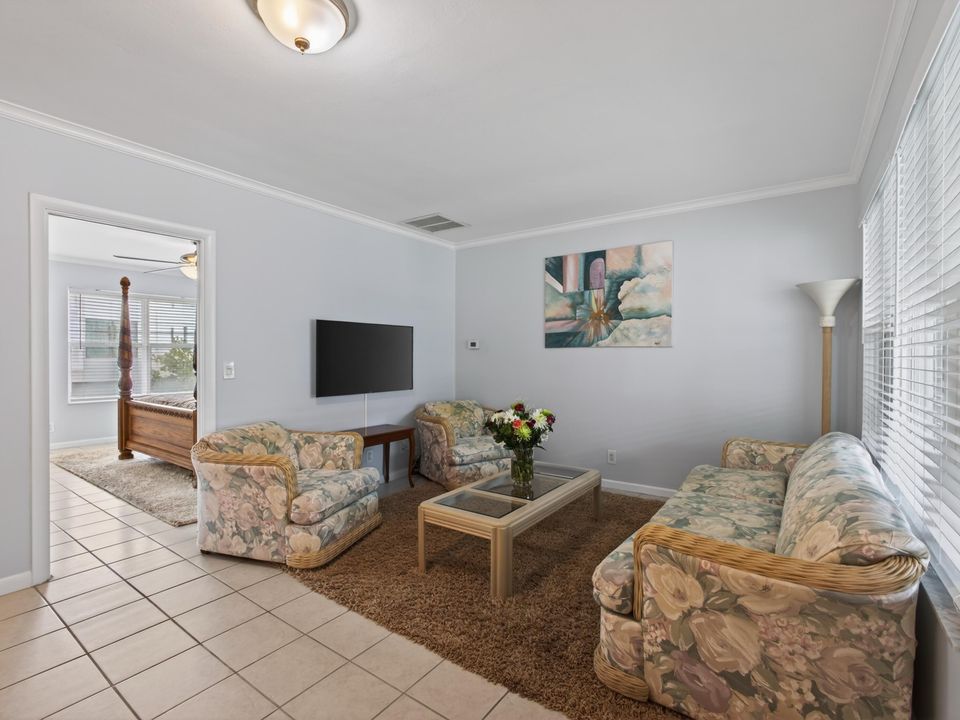 En Venta: $359,999 (1 camas, 1 baños, 638 Pies cuadrados)