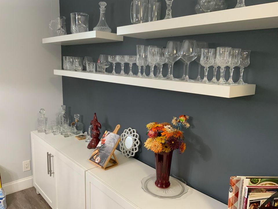 For Sale: $175,000 (2 beds, 1 baths, 861 Square Feet)