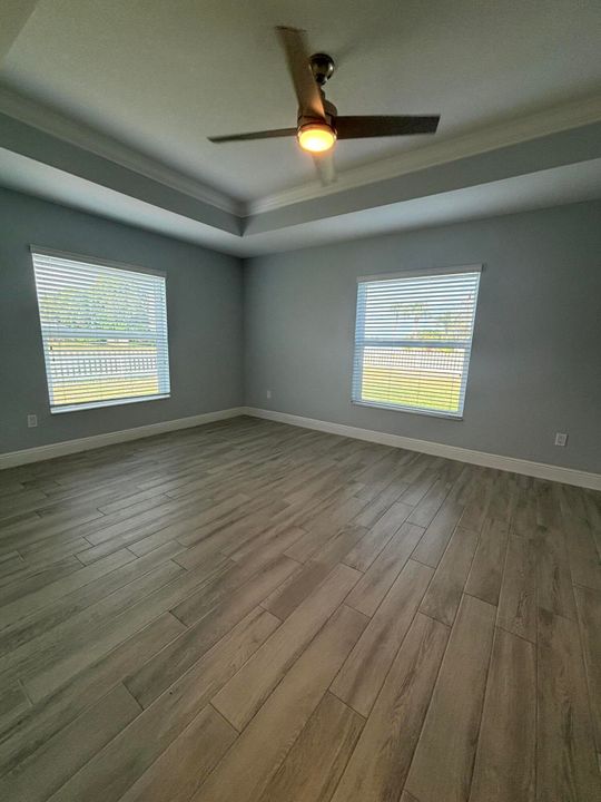 出租: $3,500 (4 贝兹, 3 浴室, 2437 平方英尺)