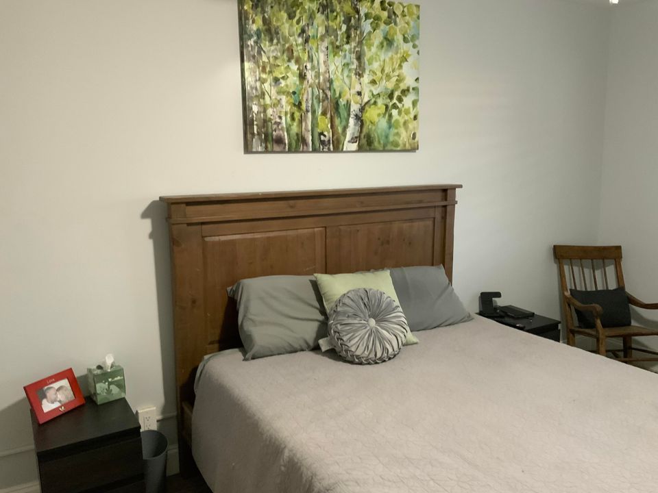 For Sale: $175,000 (2 beds, 1 baths, 861 Square Feet)