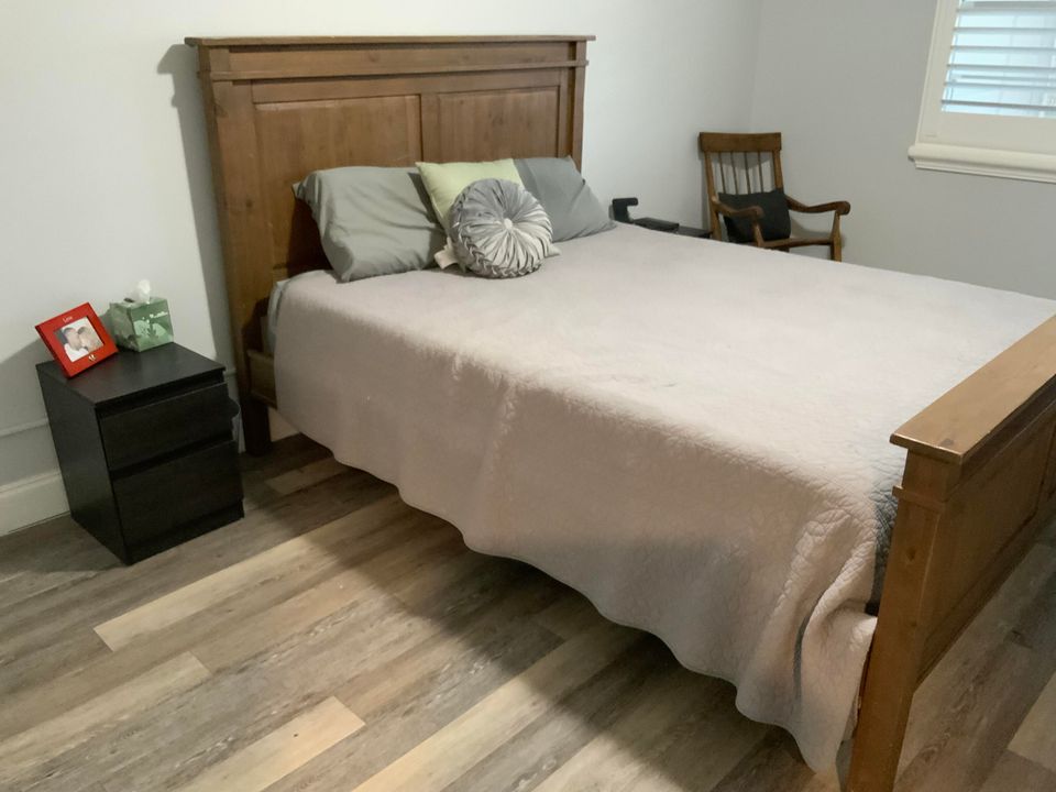 For Sale: $175,000 (2 beds, 1 baths, 861 Square Feet)