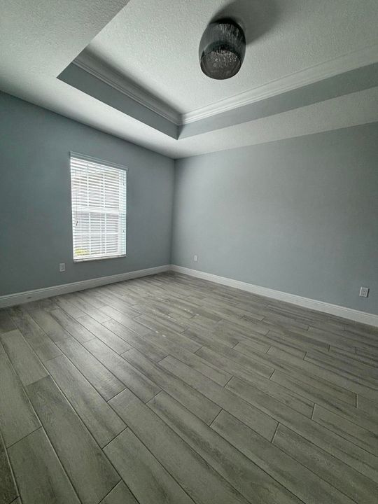 出租: $3,500 (4 贝兹, 3 浴室, 2437 平方英尺)