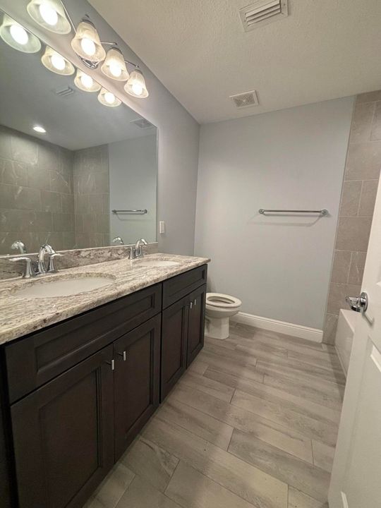 出租: $3,500 (4 贝兹, 3 浴室, 2437 平方英尺)