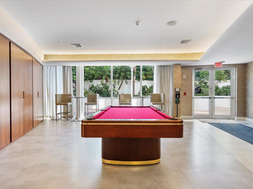 For Sale: $3,199,000 (3 beds, 3 baths, 2141 Square Feet)