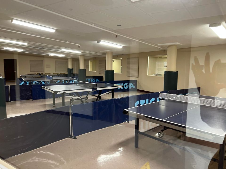 For Sale: $175,000 (2 beds, 1 baths, 861 Square Feet)