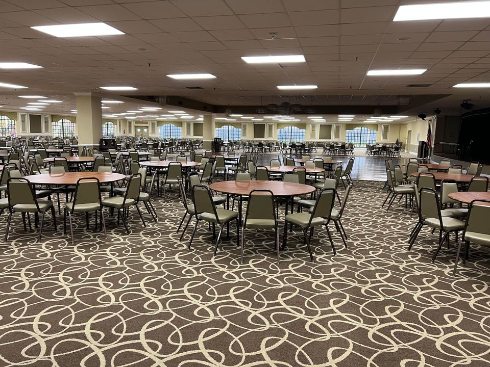 For Sale: $175,000 (2 beds, 1 baths, 861 Square Feet)