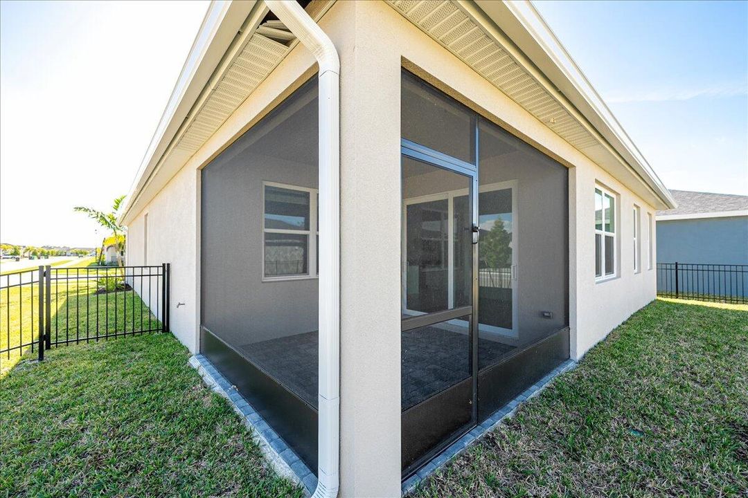 For Rent: $2,500 (3 beds, 2 baths, 1654 Square Feet)