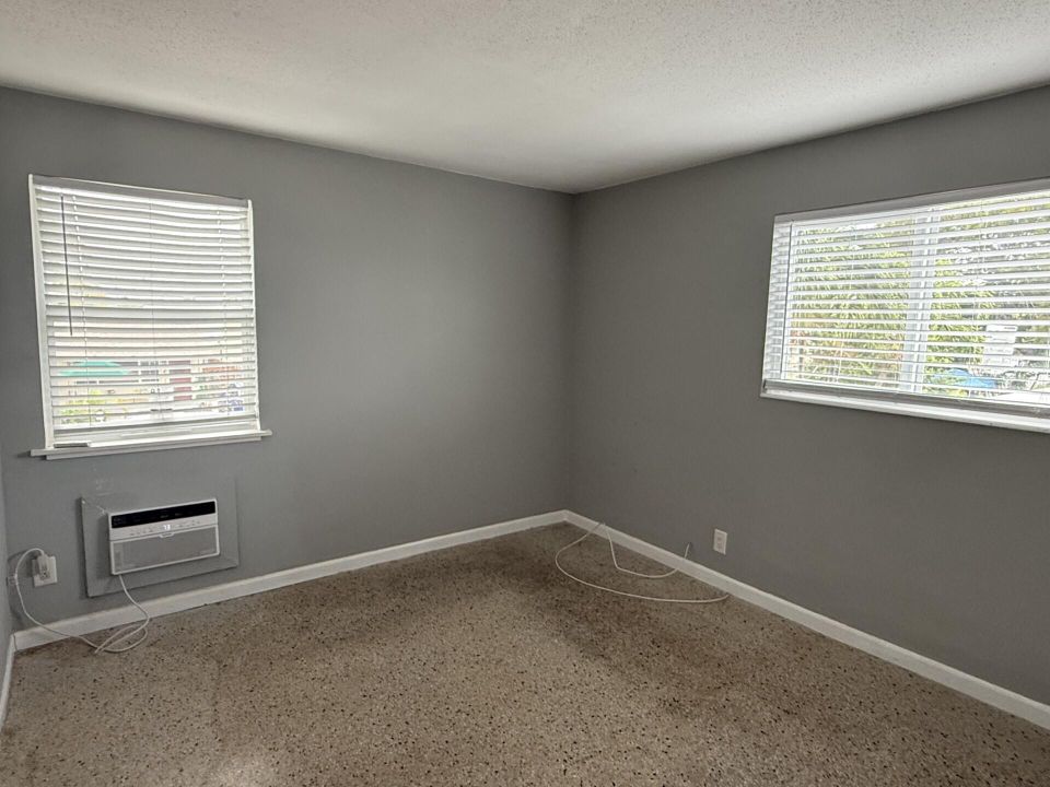 出租: $1,600 (1 贝兹, 1 浴室, 483 平方英尺)