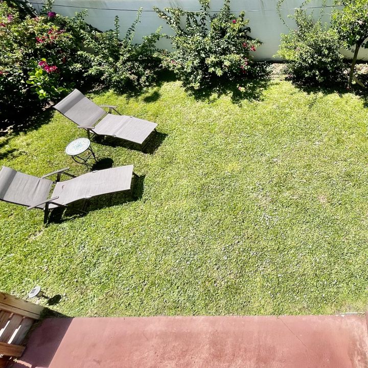 For Sale: $1,350,000 (3 beds, 2 baths, 1820 Square Feet)