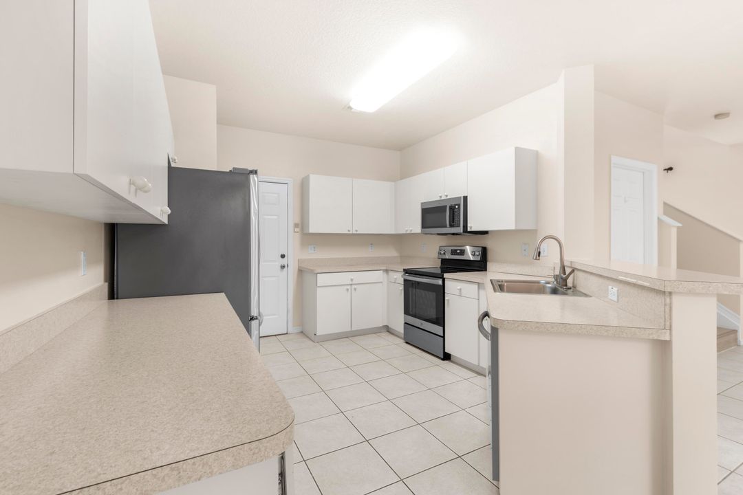 For Rent: $3,750 (3 beds, 2 baths, 1774 Square Feet)