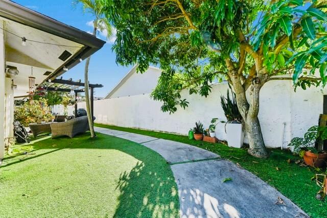 For Sale: $614,999 (3 beds, 2 baths, 1896 Square Feet)