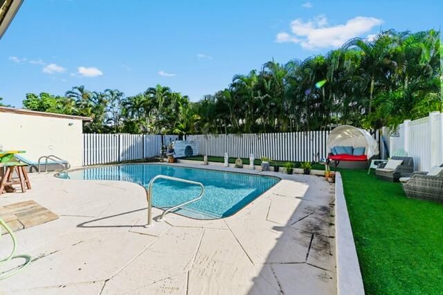 For Sale: $614,999 (3 beds, 2 baths, 1896 Square Feet)