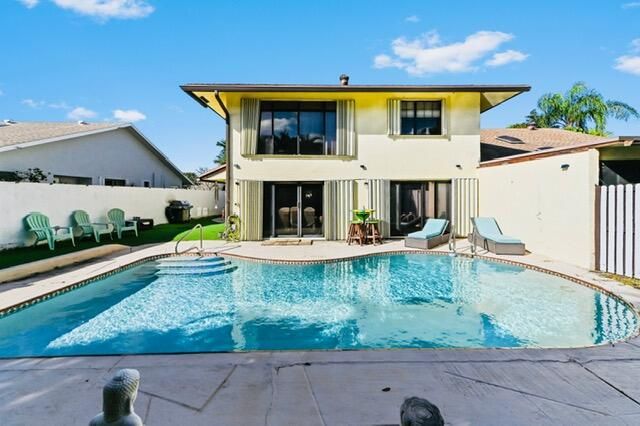 For Sale: $614,999 (3 beds, 2 baths, 1896 Square Feet)