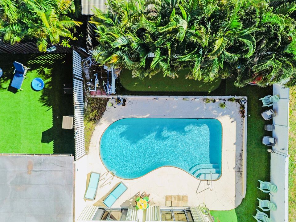 For Sale: $614,999 (3 beds, 2 baths, 1896 Square Feet)