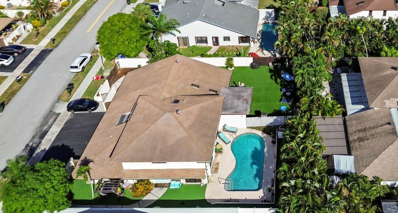 For Sale: $614,999 (3 beds, 2 baths, 1896 Square Feet)