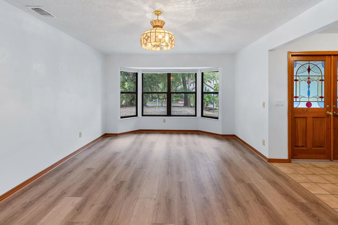 For Sale: $495,000 (3 beds, 2 baths, 1773 Square Feet)