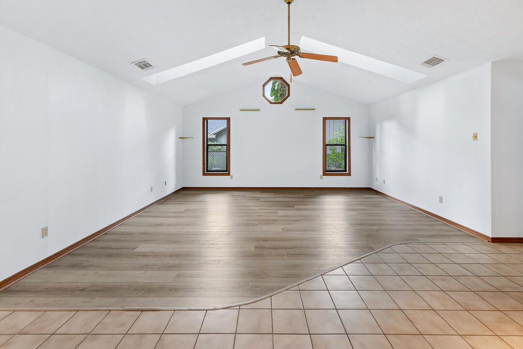 For Sale: $495,000 (3 beds, 2 baths, 1773 Square Feet)