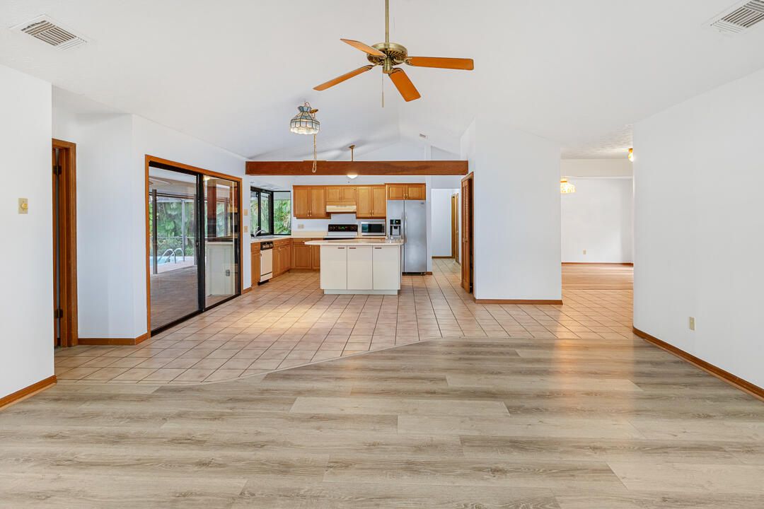 For Sale: $495,000 (3 beds, 2 baths, 1773 Square Feet)