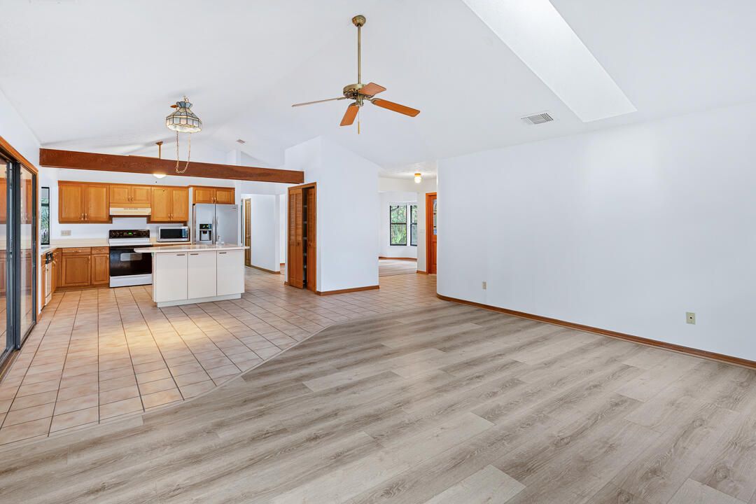 For Sale: $495,000 (3 beds, 2 baths, 1773 Square Feet)