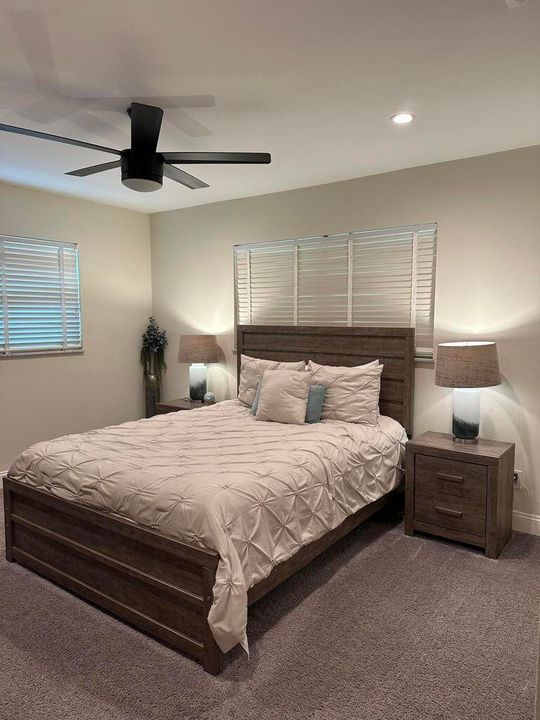 For Rent: $2,700 (2 beds, 1 baths, 1450 Square Feet)