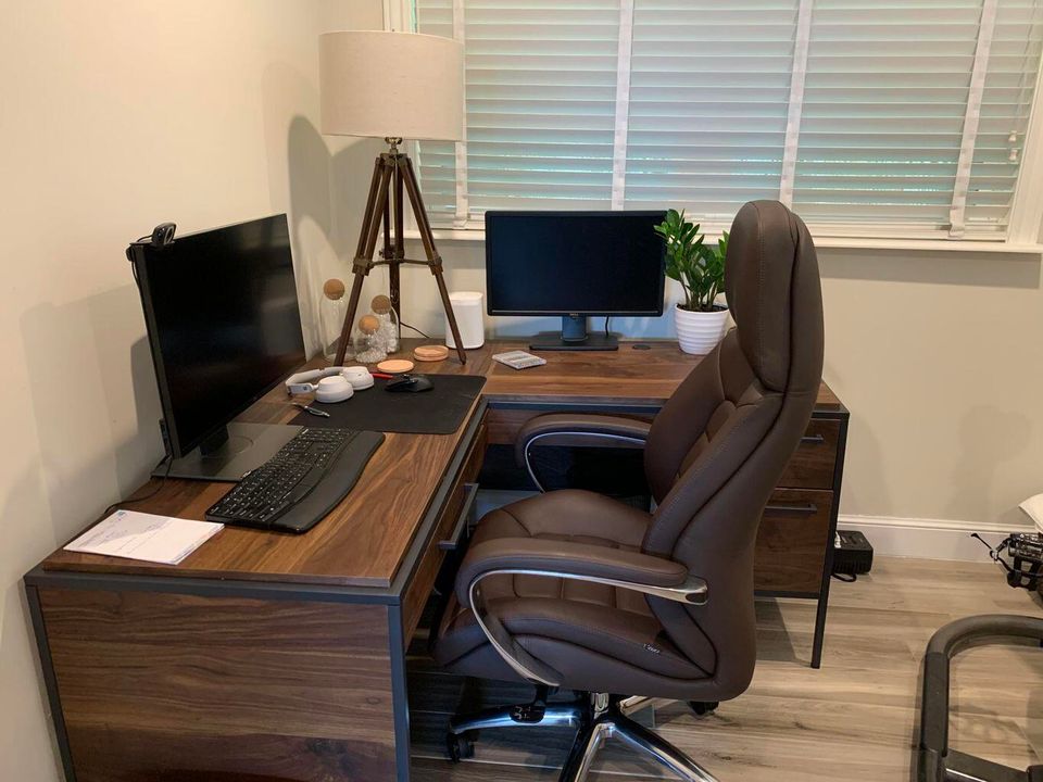 For Rent: $2,700 (2 beds, 1 baths, 1450 Square Feet)