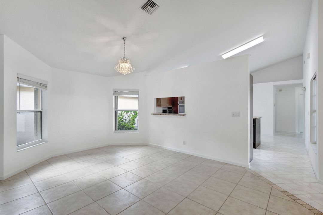 For Rent: $3,150 (3 beds, 2 baths, 1874 Square Feet)