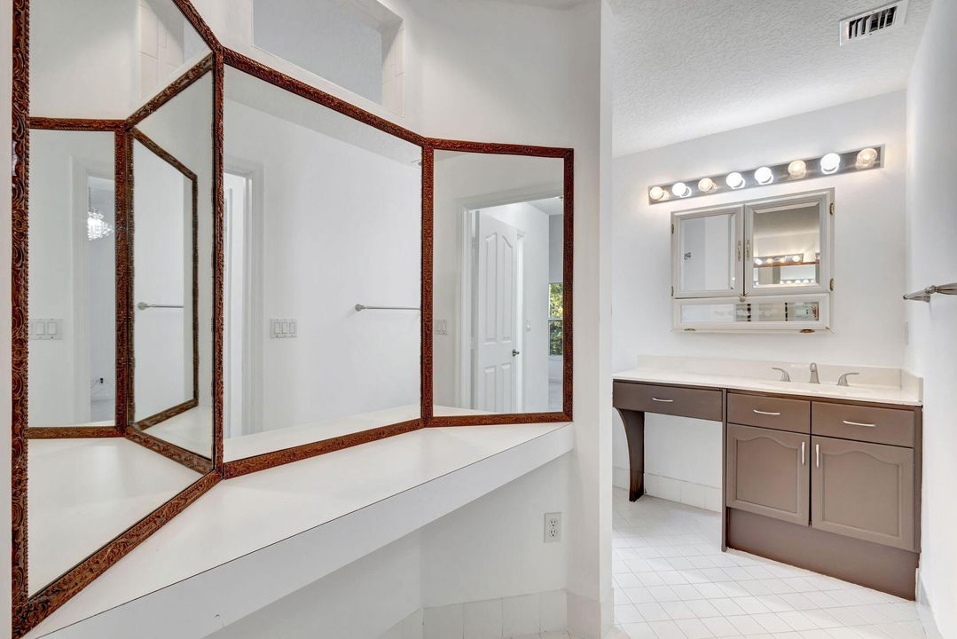 For Rent: $3,150 (3 beds, 2 baths, 1874 Square Feet)