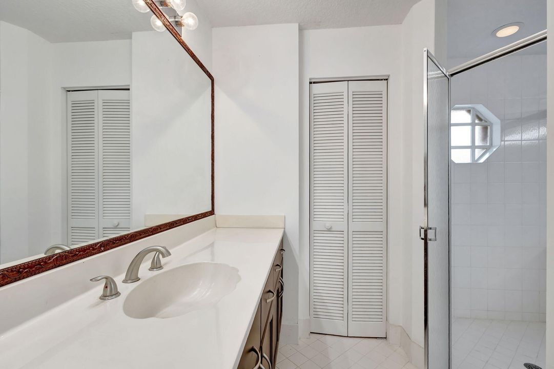 For Rent: $3,150 (3 beds, 2 baths, 1874 Square Feet)