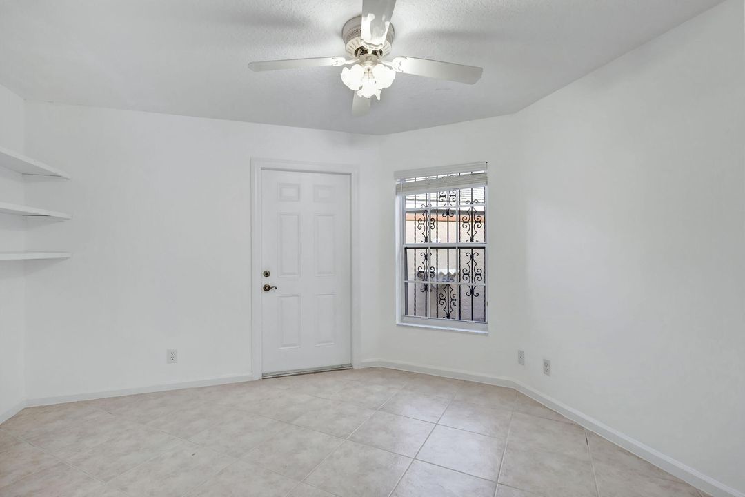 For Rent: $3,150 (3 beds, 2 baths, 1874 Square Feet)