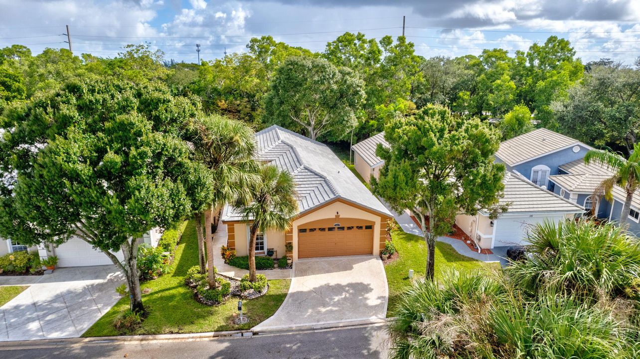 For Rent: $3,150 (3 beds, 2 baths, 1874 Square Feet)