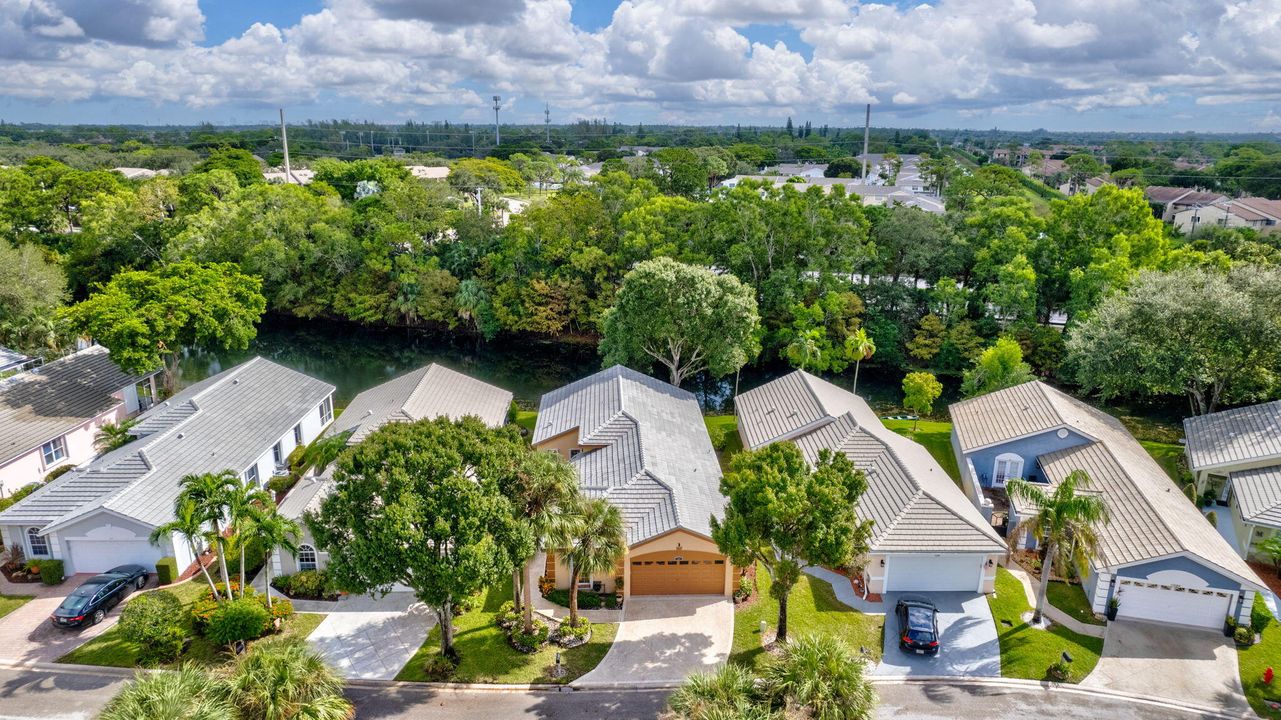 For Rent: $3,150 (3 beds, 2 baths, 1874 Square Feet)