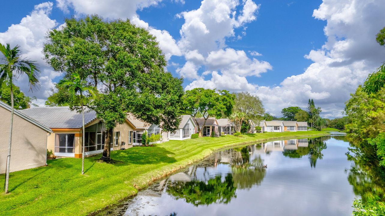 For Rent: $3,150 (3 beds, 2 baths, 1874 Square Feet)