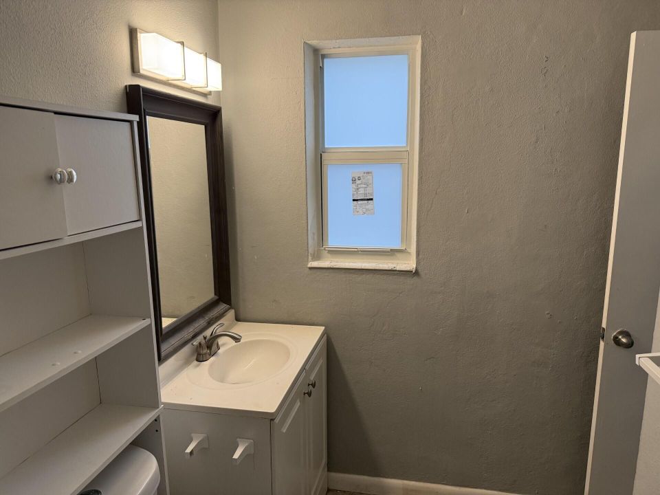 В аренду: $1,600 (1 спален, 1 ванн, 483 Квадратных фут)