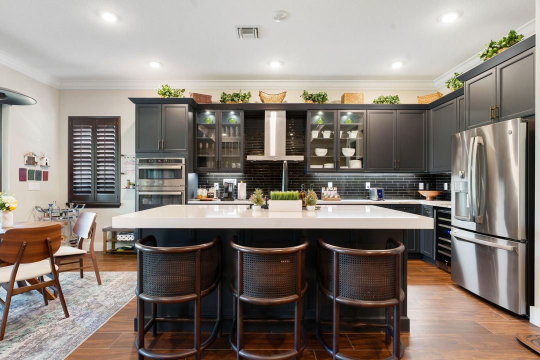 For Sale: $699,000 (3 beds, 3 baths, 2200 Square Feet)