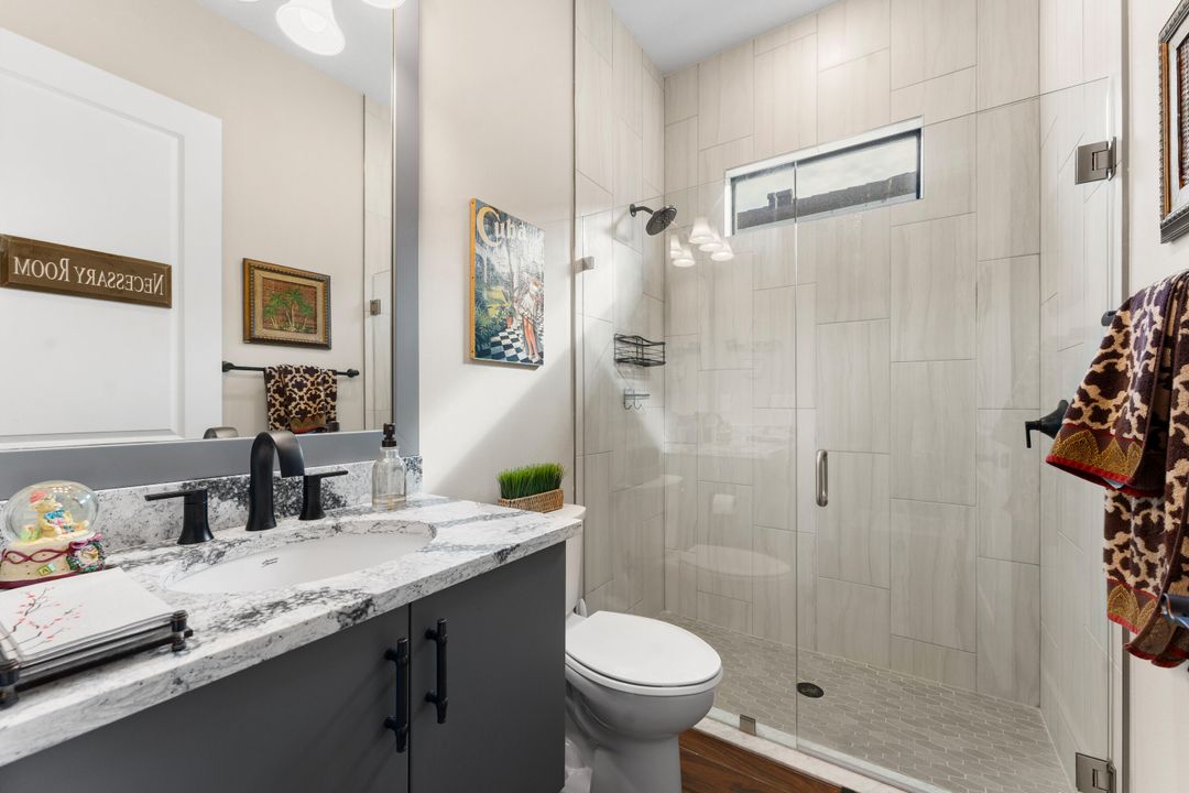 For Sale: $699,000 (3 beds, 3 baths, 2200 Square Feet)